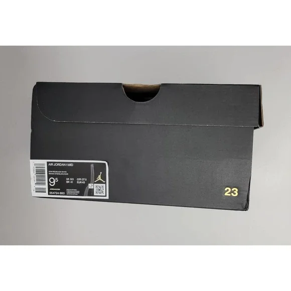 Nike Air Jordan 1 Mid Sneaker Reverse Bred Red Shoes Men's 9.5 544724-660 11W - Picture 9 of 10